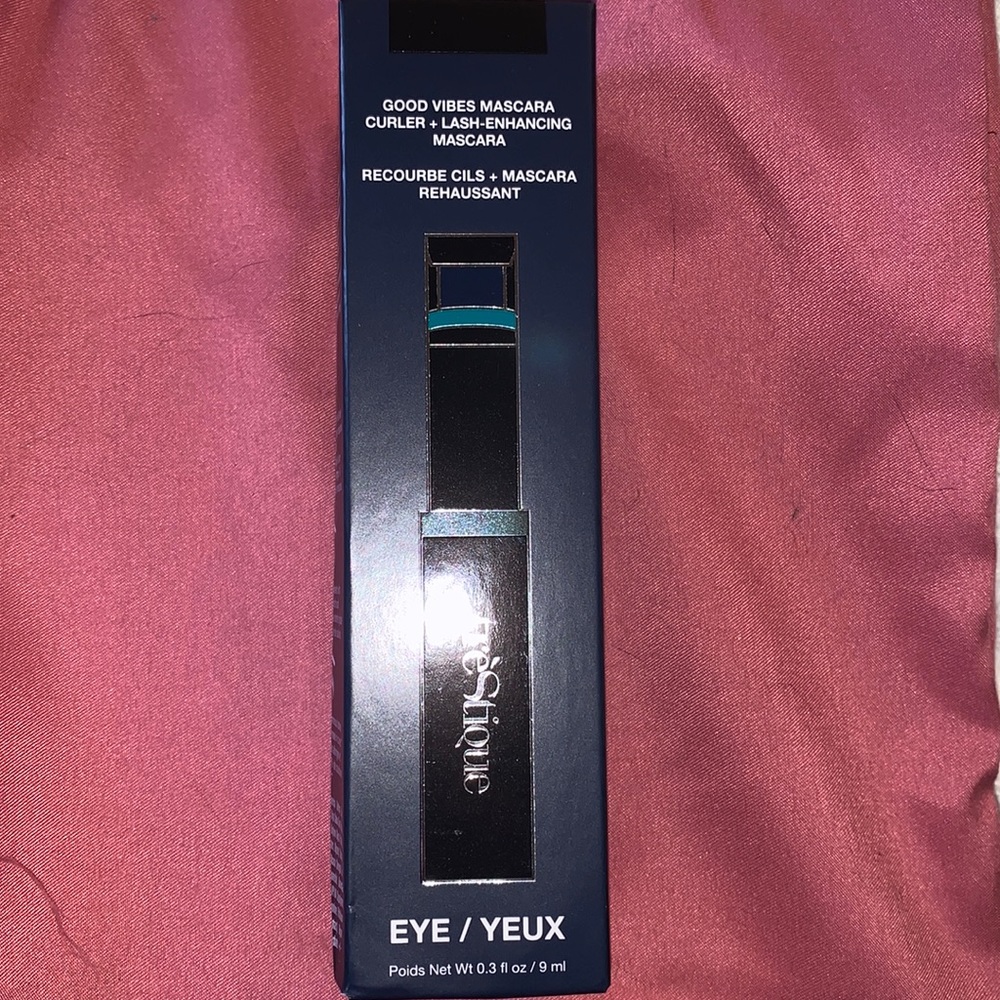 TrèStique lash-enhancing Mascara plus curler Brand New